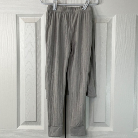 Cloud Island - 2pc Solid Pointelle Snug Fit
Pajama Set Gray Size 5T - Picture 5 of 7